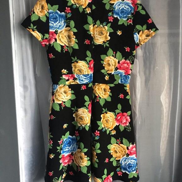 Floral Dress - Picture 2 of 3